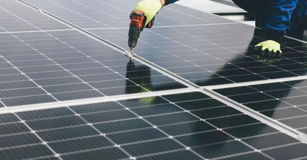 ¿Son Efectivas las Soluciones Solares para Empresas?