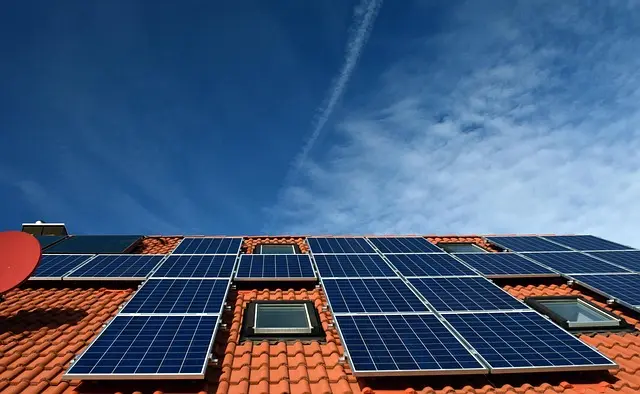 Cómo Ahorrar en Tu Factura de Energía con Soluciones Solares