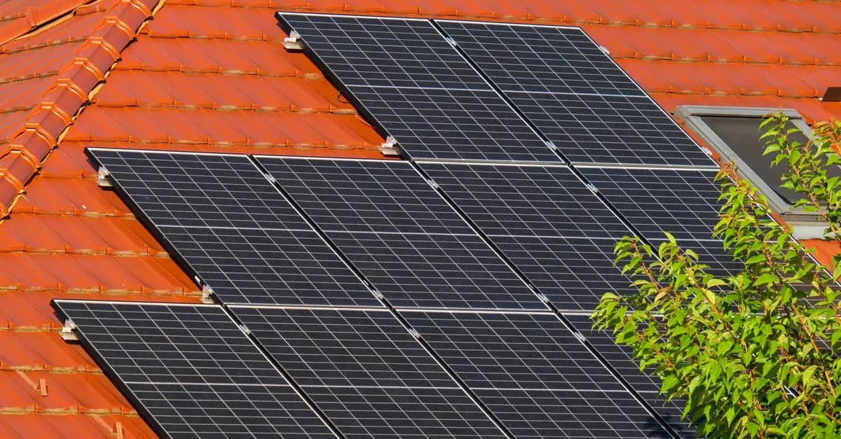 Cómo Elegir Paneles Solares Eficientes para Tu Hogar