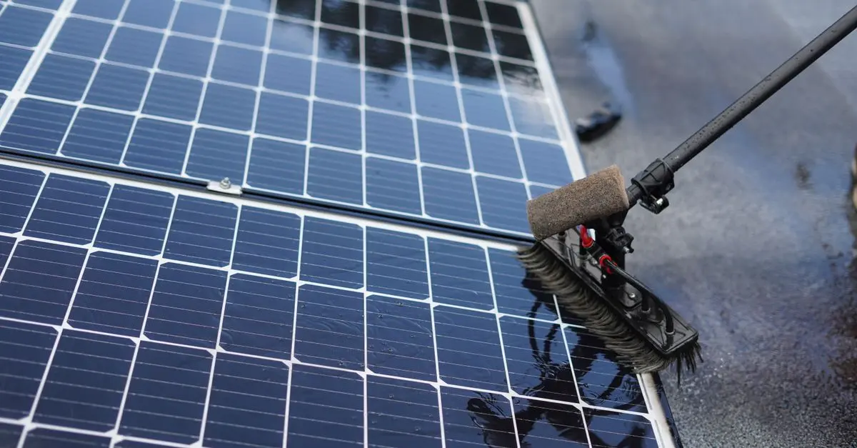 Cómo Realizar un Mantenimiento Eficaz de Tu Sistema Solar