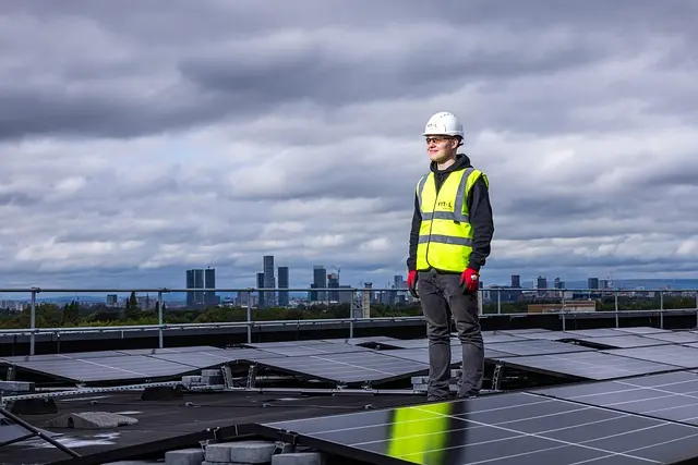 5 Mitos Comunes Sobre la Energía Solar que Debes Conocer